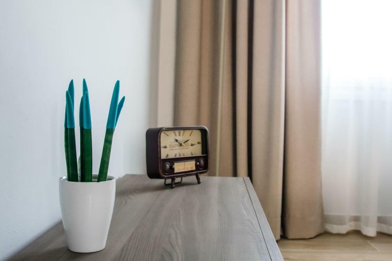 Central Green Apartment Heraklion  Bagian luar foto